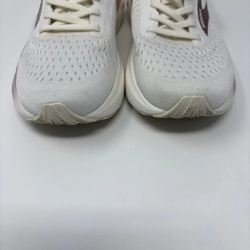 Brooks Adrenaline GTS 24 Women's Size 9 White Rose Gold Running Shoes Sneakers